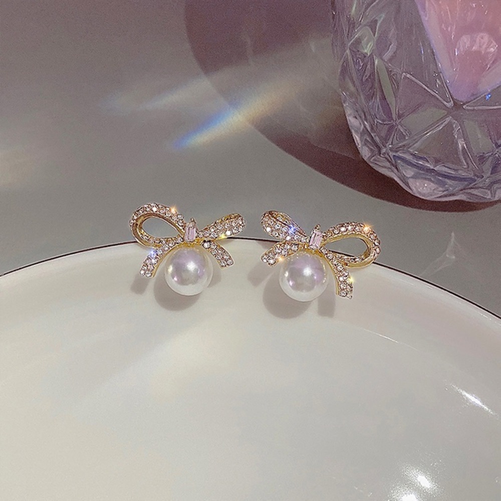 Elegant Bow White Pearl Stud Earrings for Women,Bow Earrings,Pearl Earrings - Picture 2 of 4